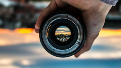 obiettivo fotocamera inquadra paesaggio
